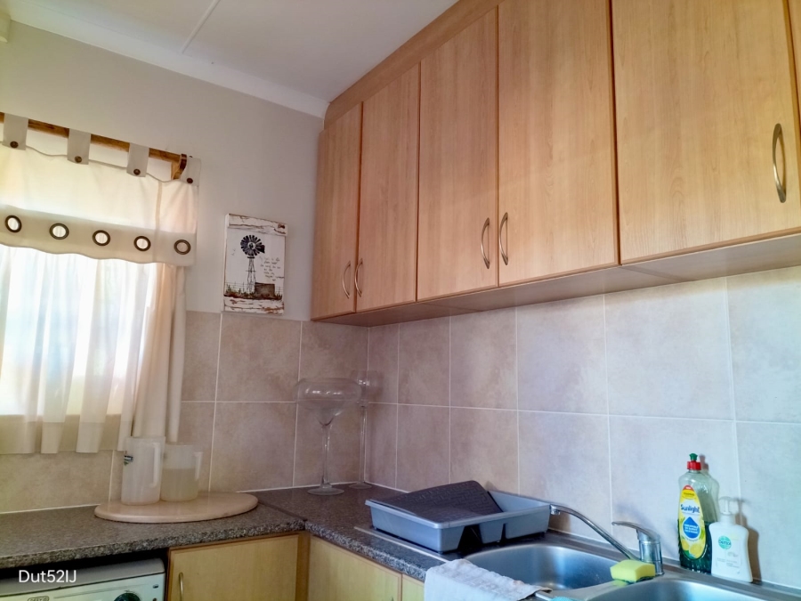 4 Bedroom Property for Sale in Fraaiuitsig Western Cape